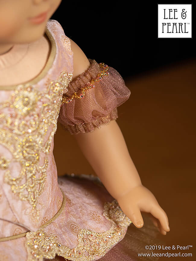 Make glorious NUTCRACKER BALLET gifts for the doll- and dance-lovers in your life using just-like-the-real-thing, ballet performance sewing patterns from Lee & Pearl, available in our Etsy shop for 18 inch American Girl and other dolls.