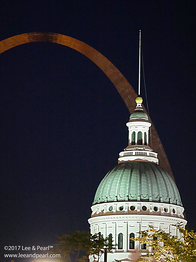 Join Lee & Pearl™ for a month on the road: the Gateway Arch in St. Louis. 